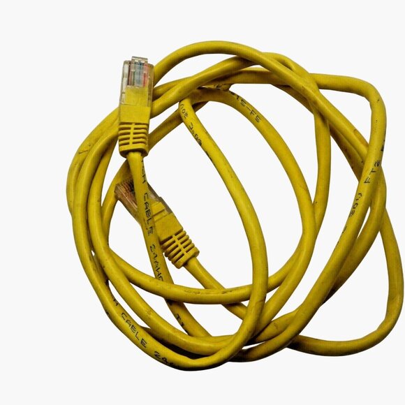 CAT 5E Ethernet Network LAN Patch Cable Cord Yellow 6 Feet - Picture 1 of 3